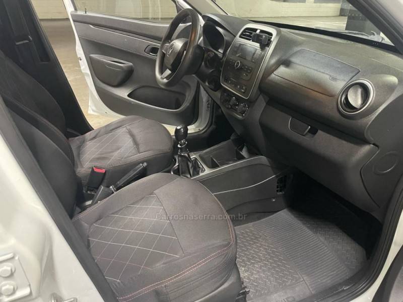 RENAULT - KWID - 2021/2021 - Branca - R$ 40.000,00
