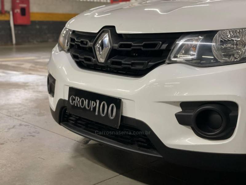 RENAULT - KWID - 2021/2021 - Branca - R$ 40.000,00