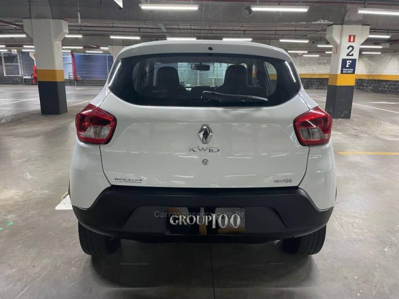 RENAULT - KWID - 2021/2021 - Branca - R$ 40.000,00