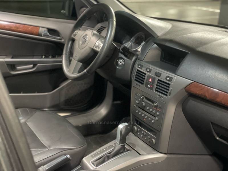 CHEVROLET - VECTRA - 2006/2006 - Cinza - R$ 35.900,00