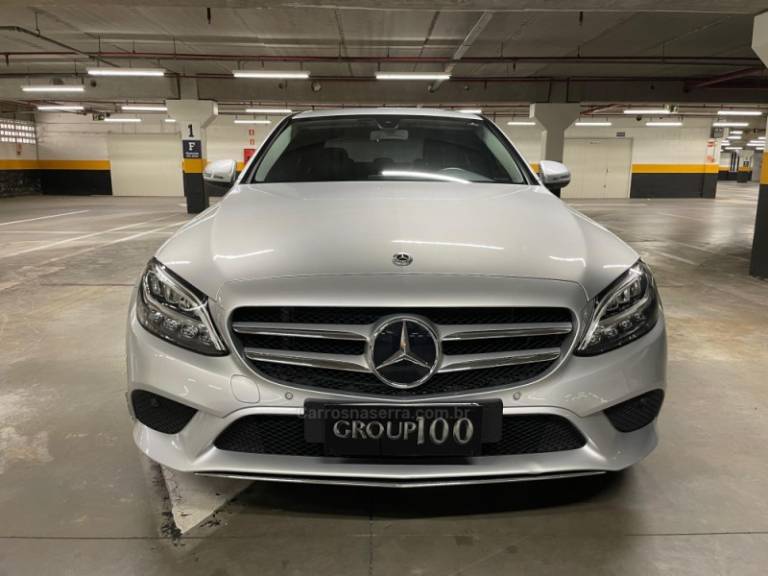 MERCEDES-BENZ - C 180 - 2019/2019 - Prata - R$ 134.000,00