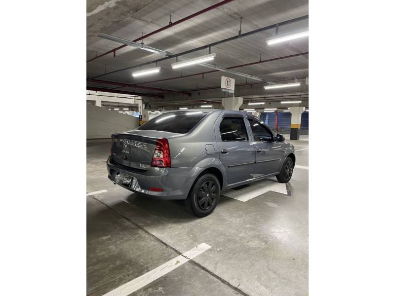 RENAULT - LOGAN - 2013/2013 - Cinza - R$ 23.900,00